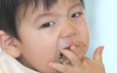 홍현희♥제이쓴 子 준범, 먹방 DNA 어디 안가네…포효까지('슈돌')