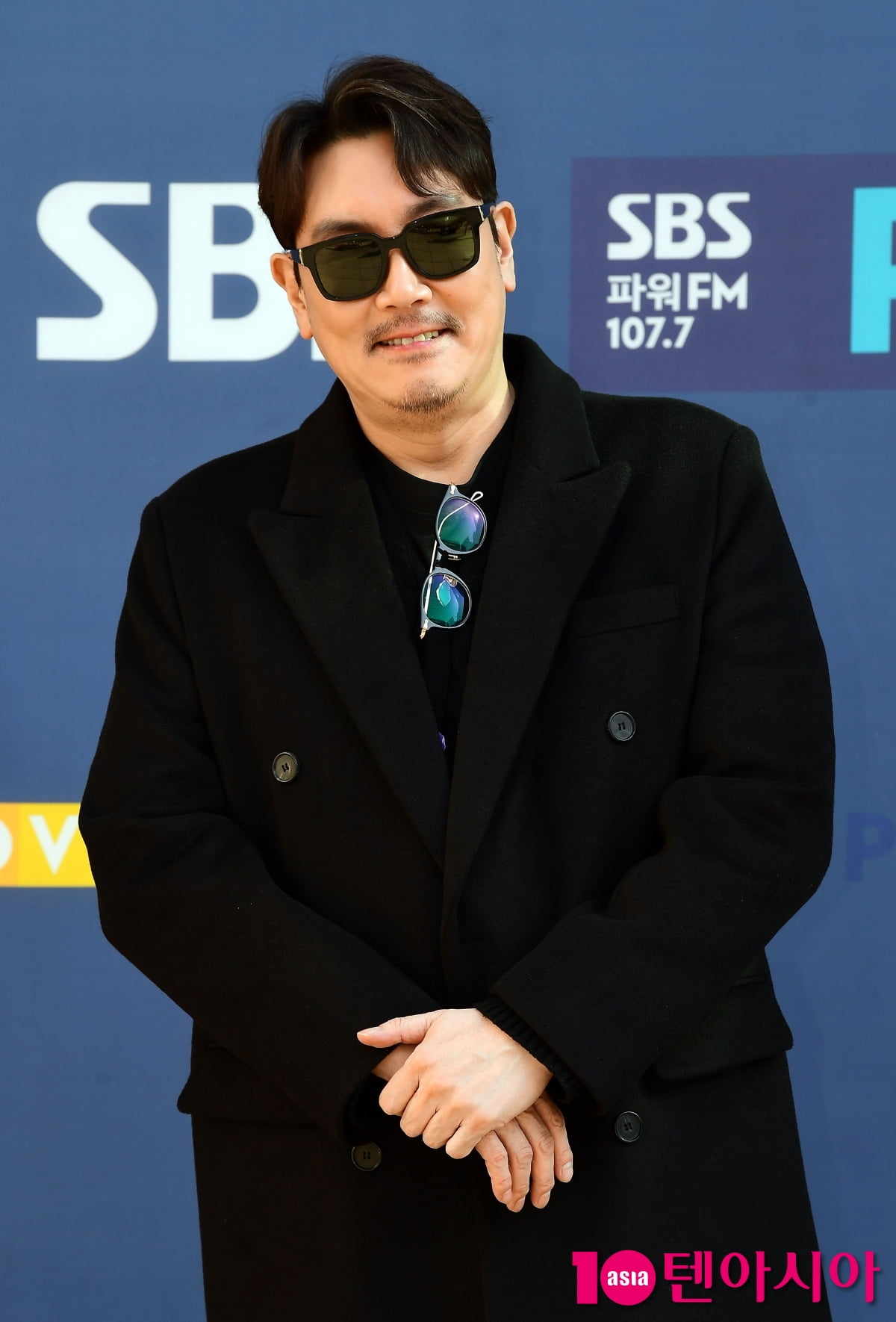 [TEN포토]조진웅 '라디오 출근길'
