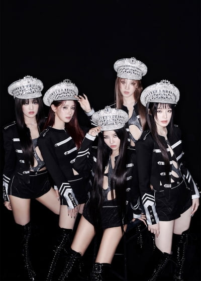 ウギ・ミンニー合流(G)IDLE、「スーパーレディ」無事カムバック