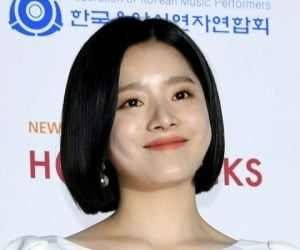 ベン、イウク理事長と3年ぶりに離婚
