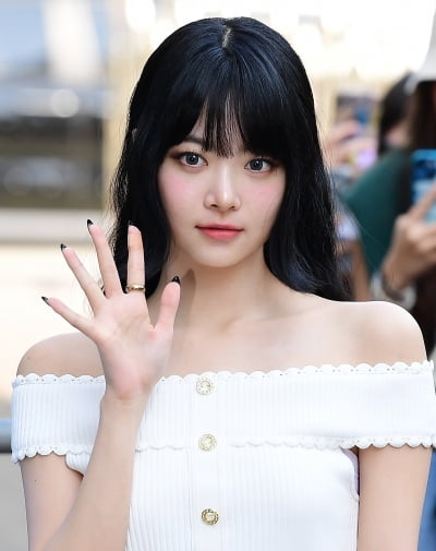 ル・セラフィム・ホン・ウンチェ、発熱・体調乱調、ミュージックバンク不参加