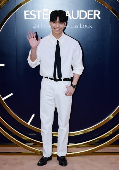 [TEN포토]위하준 '남친룩의 정석'