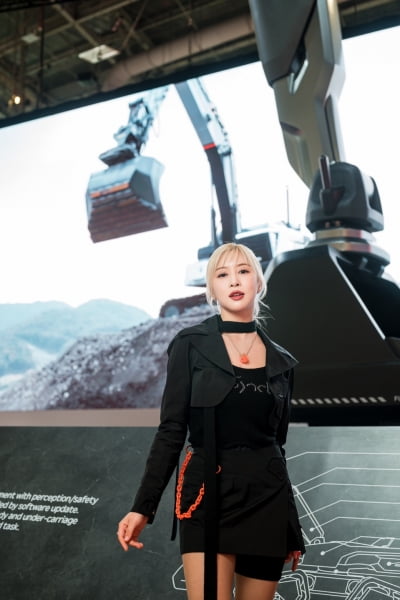 宇宙少女ダヨン、米CES 2024ドーセントで活躍
