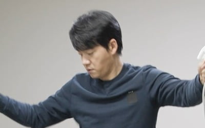 '53세' 김승수, 200만 원 들고 나 홀로 여행…母 "여자가 오다가도 도망갈 듯"('미우새')