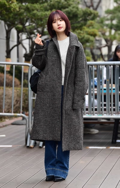 [TEN포토]설아 '편안한 복장으로 출근길'
