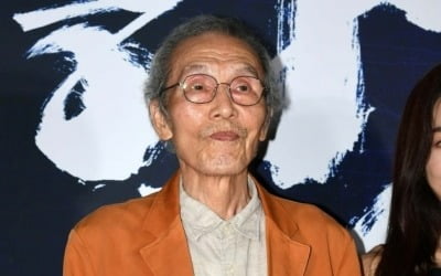 'Grandpa Kanbu' Oh Young-soo, sentenced to one year in prison for forced molestation, “It's devastating”