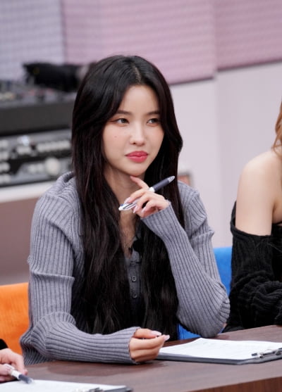 (G)IDLE、チョン·ソヨン「パート分配が難しい」