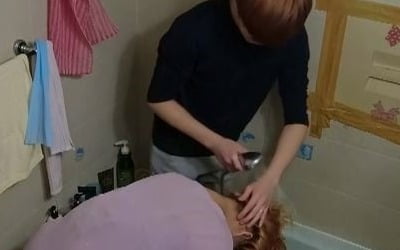 아내 씻겨주는 남편, 장모님 카드로 쇼핑…서장훈 "왜 본인이 인심 쓰냐?"('고딩엄빠4')