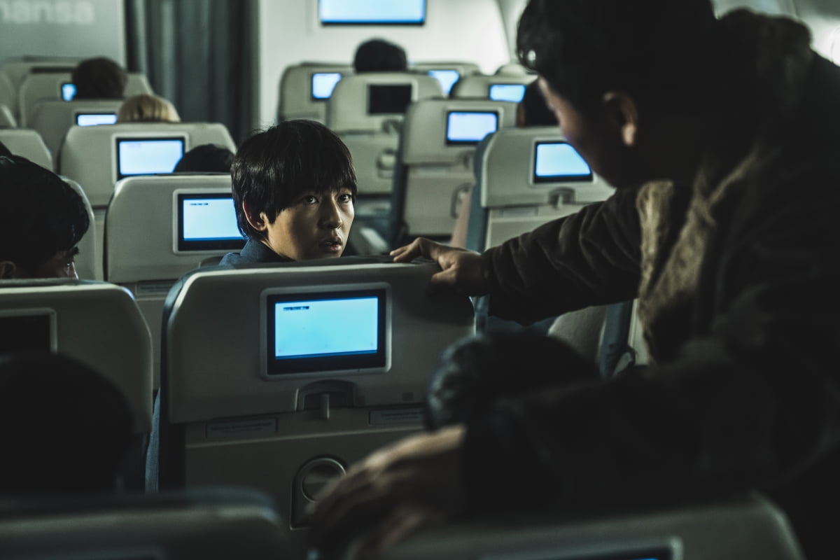 송중기, 벨기에서 죽을 고비 넘긴 몰골('로기완')