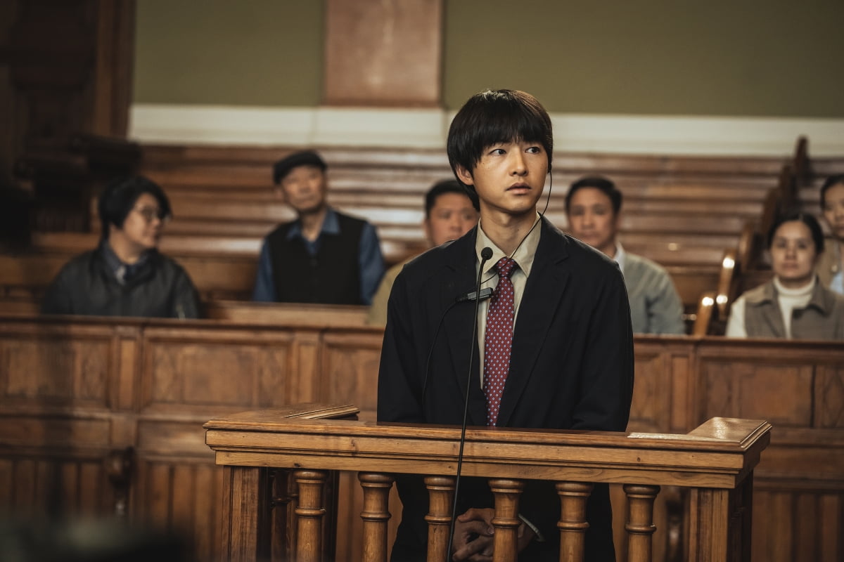 송중기, 벨기에서 죽을 고비 넘긴 몰골('로기완')