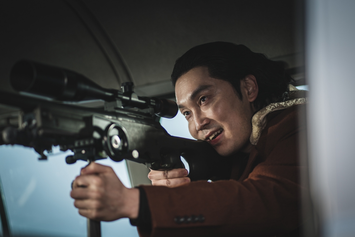 '킬러들의 쇼핑몰' 스틸컷. /사진 제공=디즈니 +