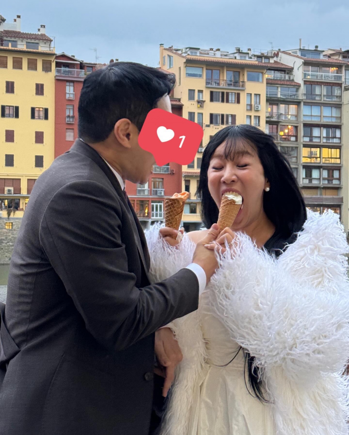 '혼전임신' 랄랄, 가려도 잘생긴 ♥예비 신랑과 꿀 뚝뚝…웨딩 화보 공개