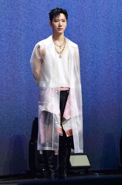 [TEN포토]NCT 텐 '첫 미니앨범 'TEN' 발매'