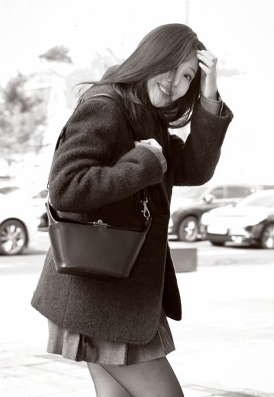 [TEN포토]레드벨벳 조이 '청순미 뿌리며 입장'
