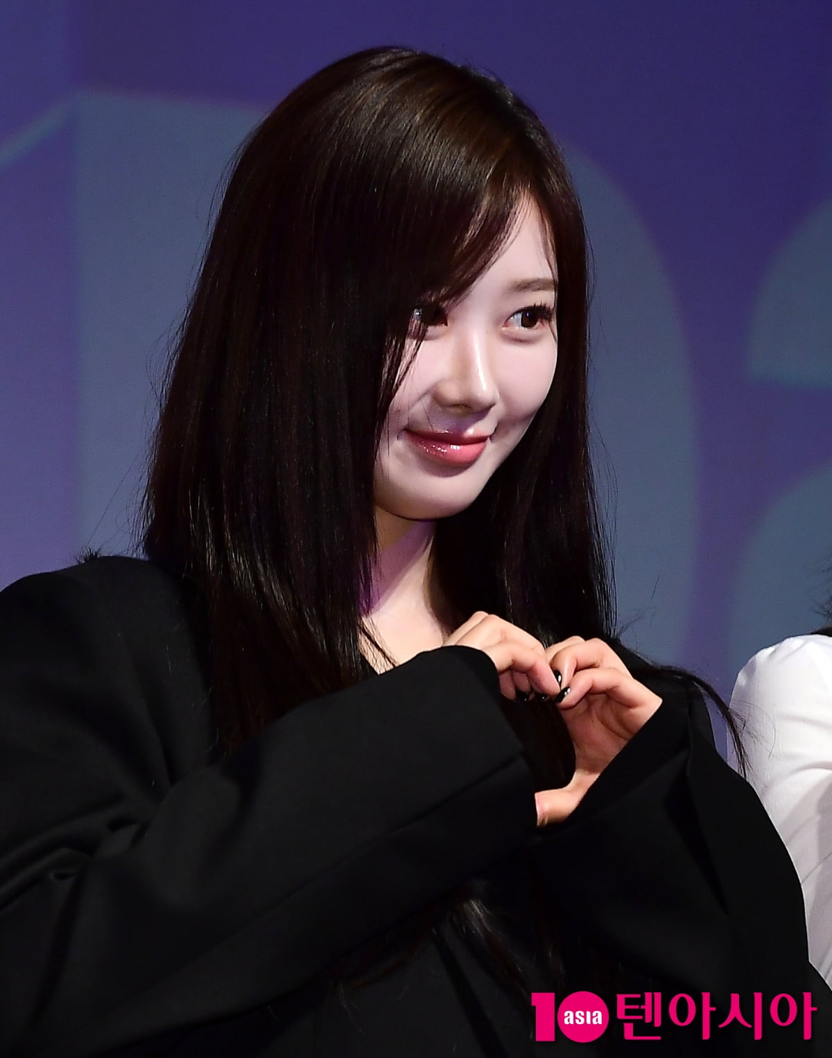 [TEN포토]에스파 지젤 '우리 영화 사랑해줘요'