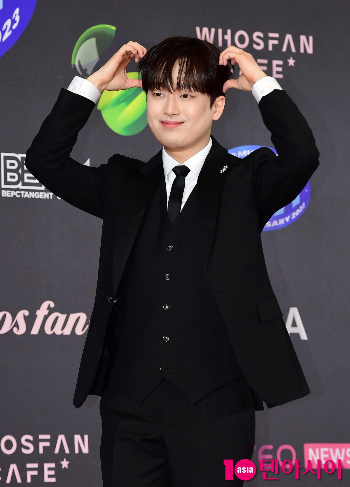 [TEN포토]이찬원 '귀여운 곰돌이'