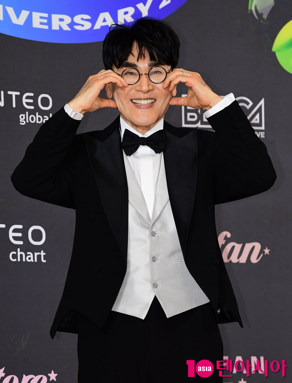 [TEN포토]조항조 '오랜만에 인사드려요'