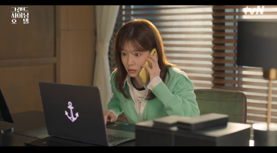 사진=tvN X TVING O'PENing(오프닝) 시리즈 '그랜드 샤이닝 호텔' 방송 캡처본.