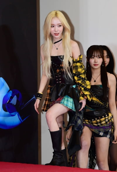 [TEN포토]에스파 윈터 '청순미 뿌리며 입장'