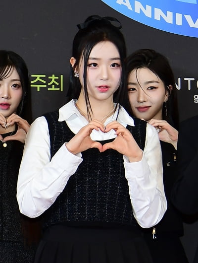 [TEN포토]트리플에스 김채연 '하트 하트'