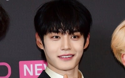 “Resign”… Kim Ji-woong’s swearing controversy → Zero Base One fandom ‘boycotts the stage’