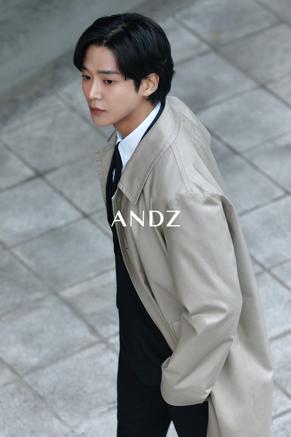 배우 로운 화보. /사진 제공=앤드지(AND Z)