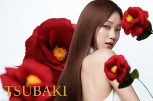 "머리카락서 빛이나" 배우 이성경, 헤어 브랜드 '츠바키' 아시아 엠버서더 발탁