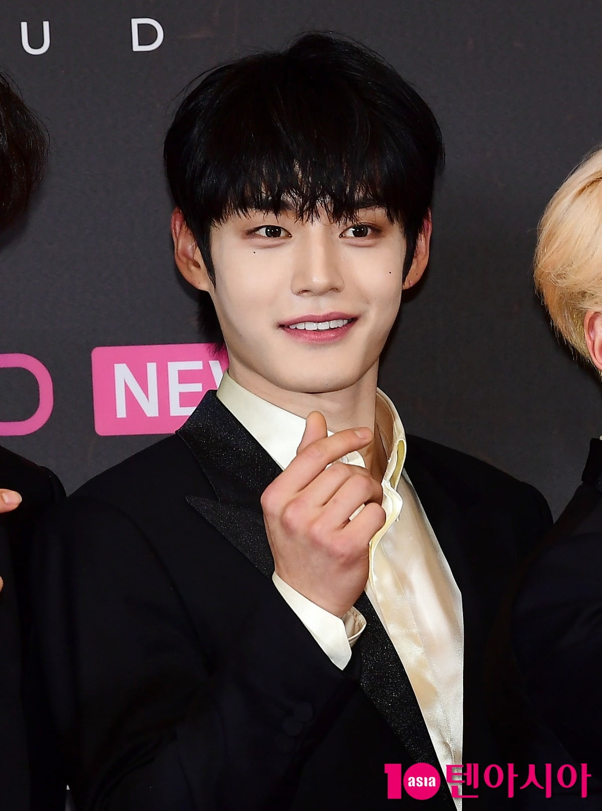 엑소 비하한 BTS 아미→'보이콧' 제베원…K팝 팬덤 수준 갈수록 가관[TEN스타필드]