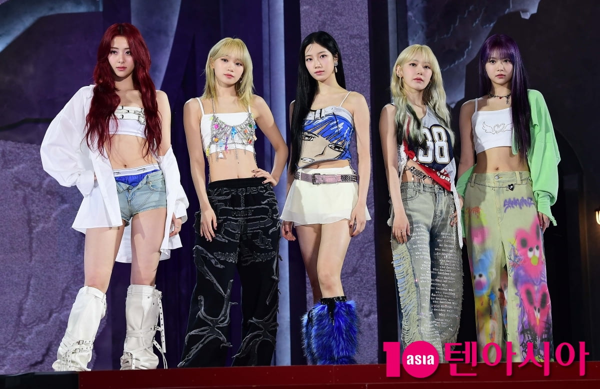 [TEN포토]르세라핌 '미니 3집 ‘EASY’로 컴백'