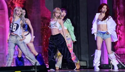 [TEN포토]르세라핌 '힙한 다섯요정'