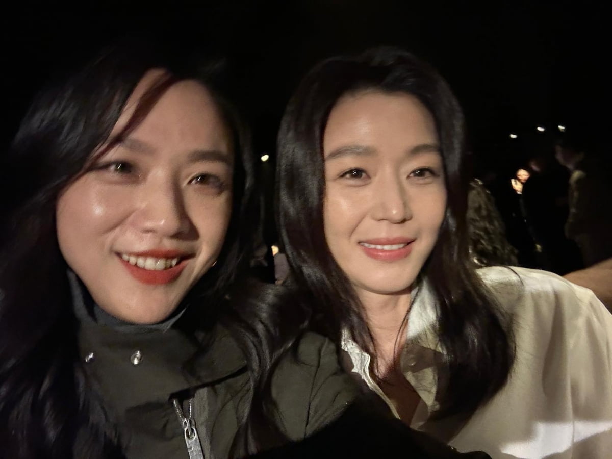 탕웨이, 전지현과 만났다…런던도 눈부신 韓中 여신의 만남