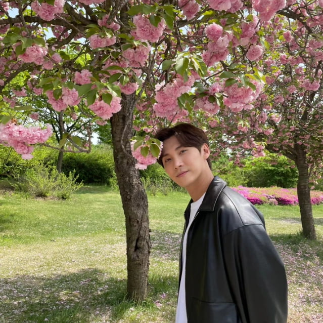  FT아일랜드 출신 송승현, 은퇴 발표 후 결혼 인정 "행복하게 살아보겠다"[TEN이슈]