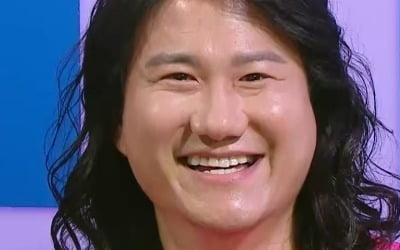 "제니가 먼저 셀카 요청"…'억대 부자설' 임우일 누구? "연예인 최초 성인용품 모델" ('라스')