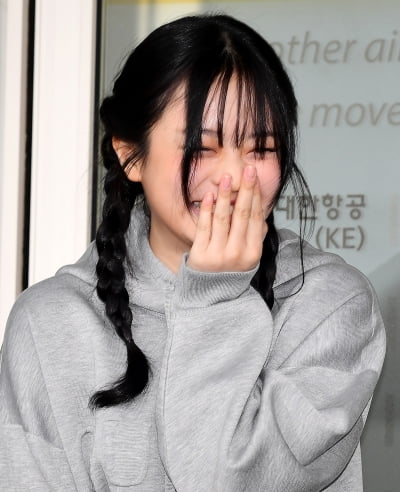 [TEN포토]뉴진스 하니 '이 미소에 빠져든다'