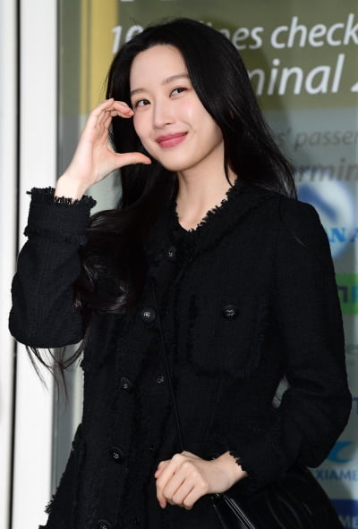 [TEN포토]문가영 '러블리 하트'