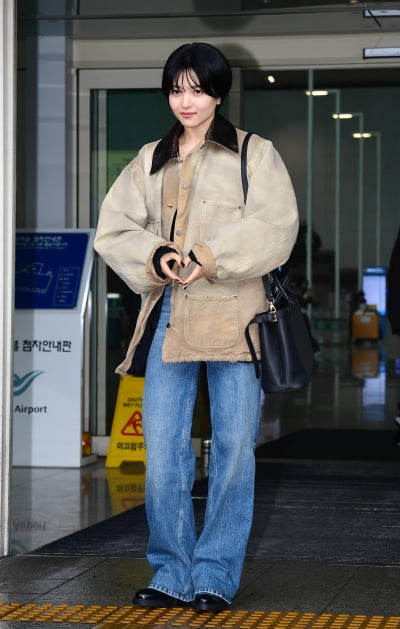 [TEN포토]김태리 '반사판 없이도 빛나는 인간보석'