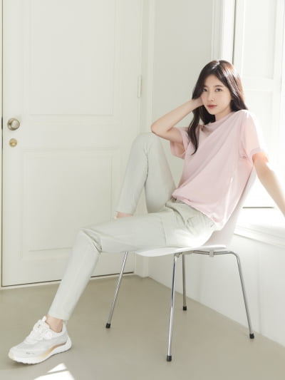 수지, 등산복이 이렇게 요염+화사했나[화보]