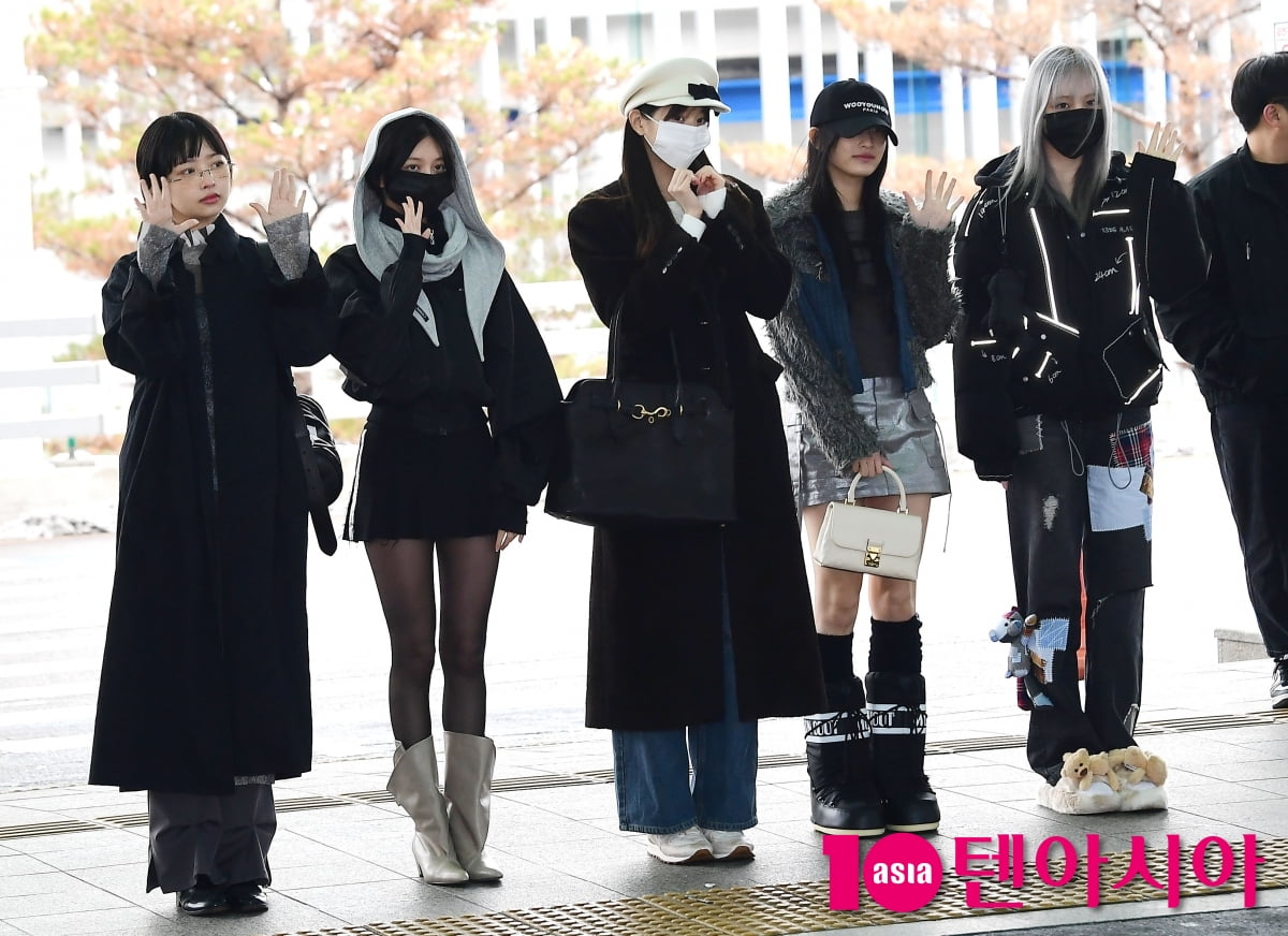 [TEN포토]아이브 '안유진 없이 팬미팅 떠나요'