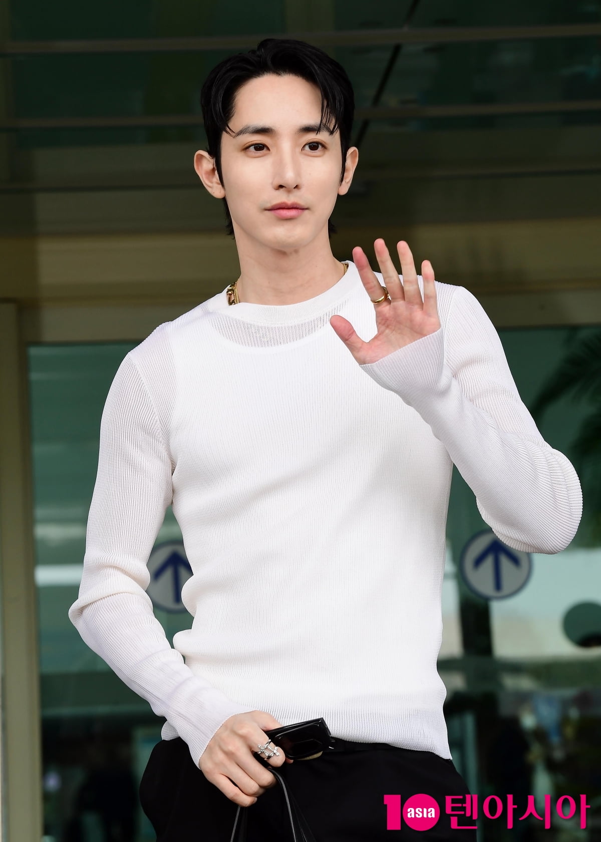 [TEN포토]이수혁 '이탈리아 가요'