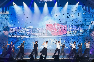 엔하이픈, 콘서트 무대 위 피카츄와 군무