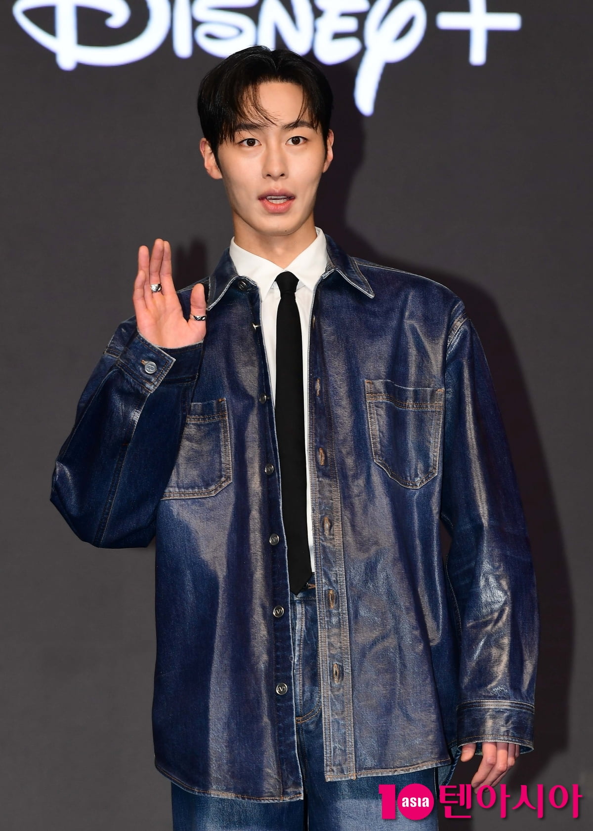 [TEN포토]이재욱 '매력적인 인사'