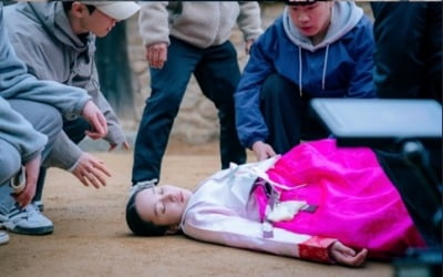 전종서, 무명 시절 어땠나 보니…길바닥에 드러누웠네 ('웨딩 임파서블')