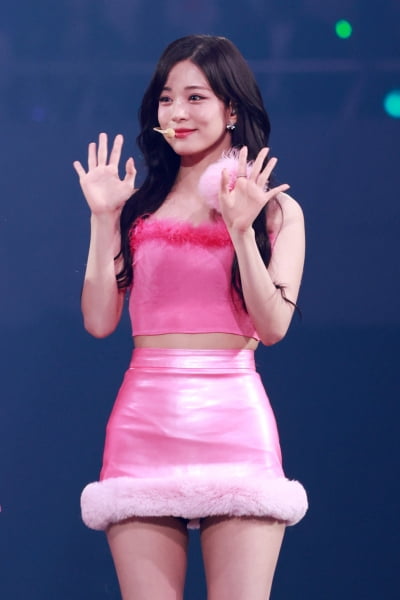 [TEN포토] 프로미스나인 이채영 '인형 비주얼'