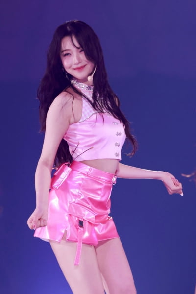 [TEN포토] 프로미스나인 백지헌 '백만불 미소'