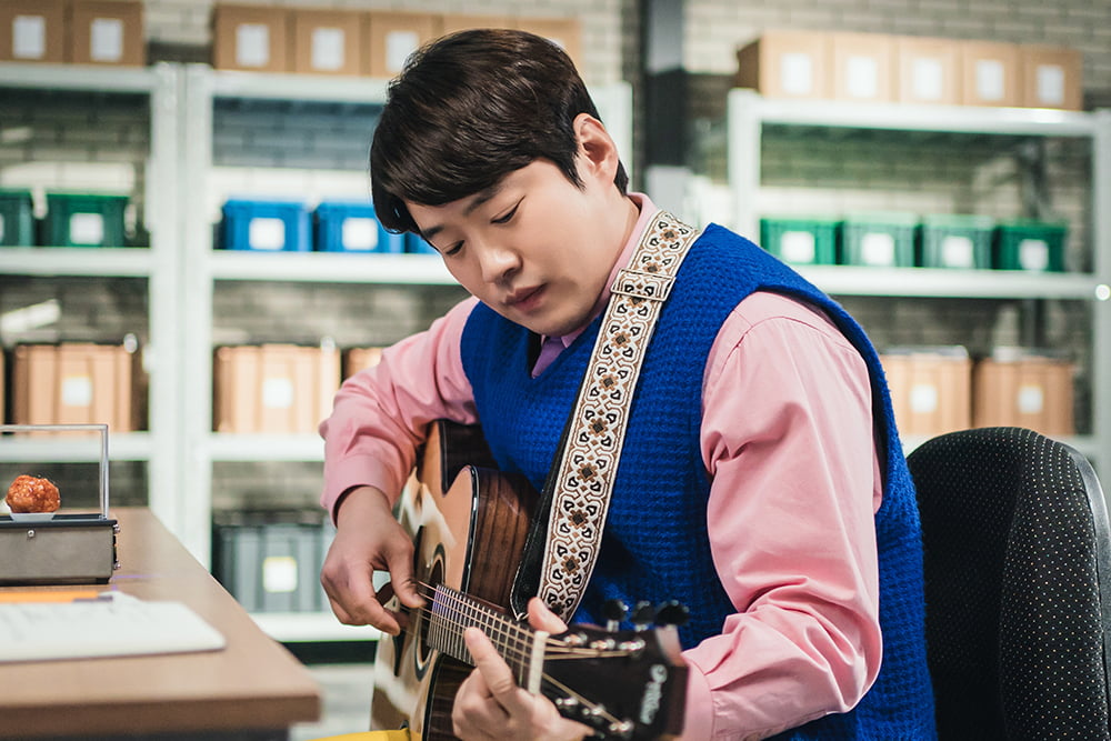 [사진 제공: 넷플릭스 ‘닭강정’ / 영화 ‘소공녀’ / tvN드라마 ‘응답하라 1988’ / 영화 ‘족구왕’ ]