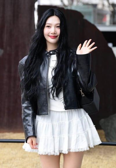 [TEN포토]레드벨벳 조이 '설레임 가득한 인사'