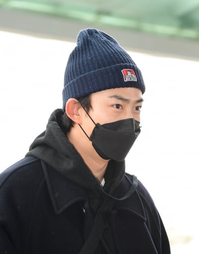 [TEN포토]옥택연 '비니로 멋낸 공항패션'