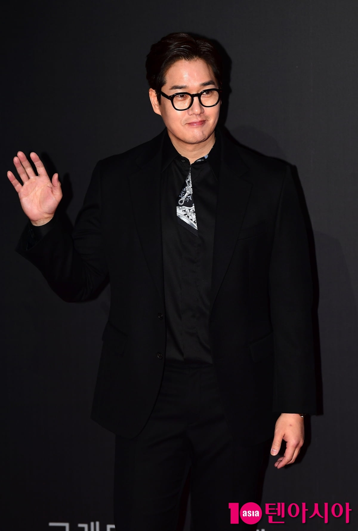 [TEN포토]유지태 '인사도 다정하게'