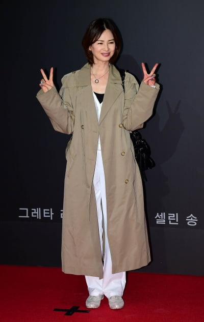 [TEN포토]이소라 '원조패셔니스타 여전하네'