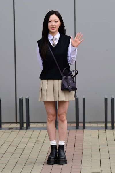 [TEN포토]송하윤 '햇빛도 질투하는 미모'